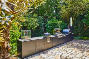 Outdoor Kitchen